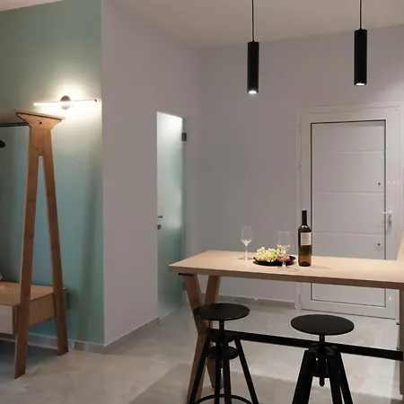 Selini's Cape Drastis Trail * Melíssia