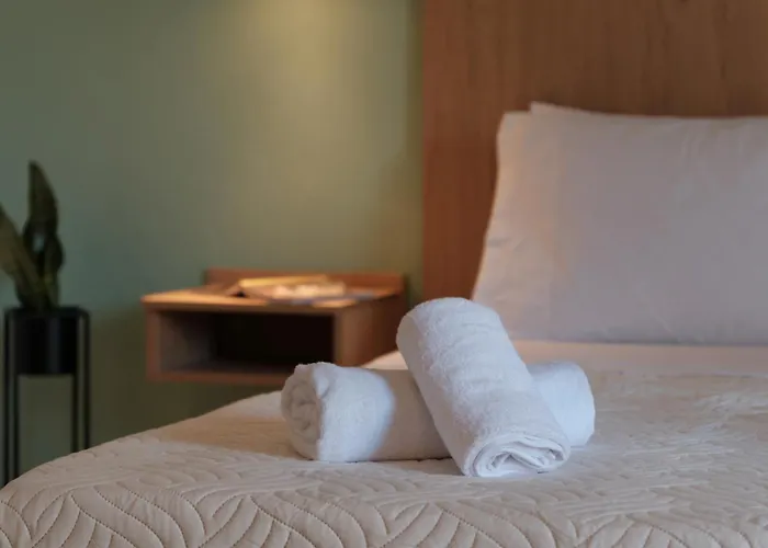 Selini's Cape Drastis Trail * Melíssia