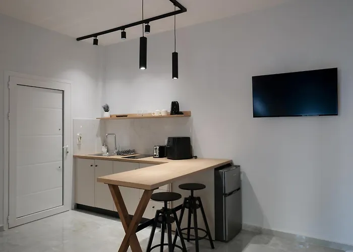 Selini's Cape Drastis Trail Apartment *
